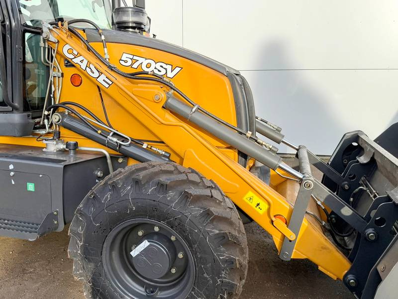 Экскаватор-погрузчик Case 570SV 4WD - 4/1 Bucket / Telescopic Boom / AC: фото 13