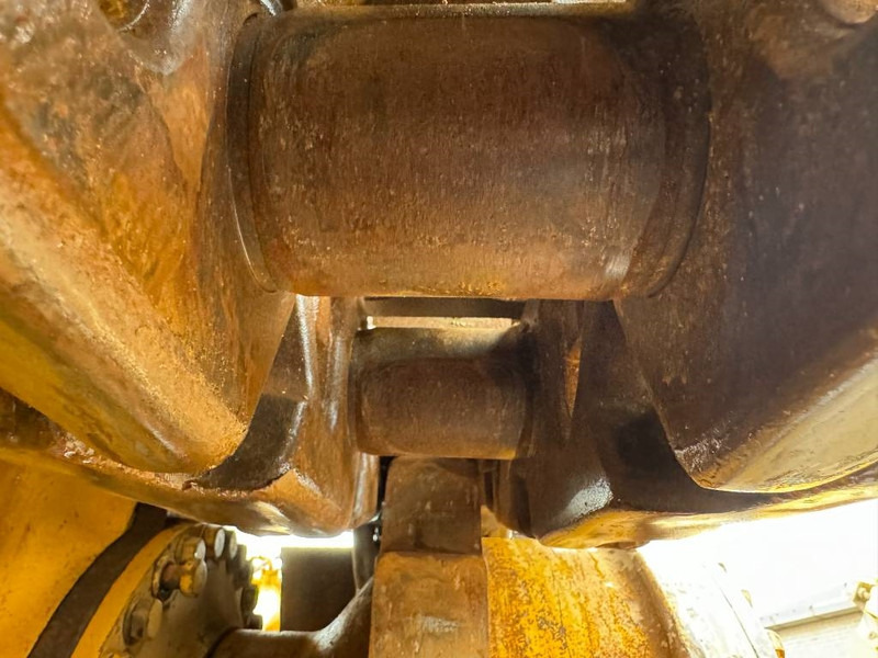 Бульдозер Cat D9R - Dutch Machine / Ripper: фото 19 Бульдозер Cat D9R - Dutch Machine / Ripper: фото 19