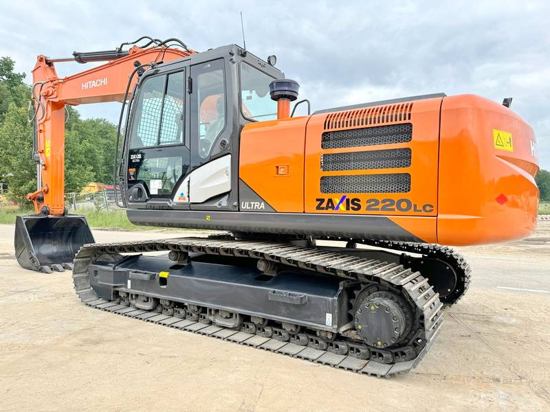 Hitachi ZX220LC-5G / 2025 ULTRA MODEL / ISUZU ENGINE - Гусеничный экскаватор: фото 3 Hitachi ZX220LC-5G / 2025 ULTRA MODEL / ISUZU ENGINE - Гусеничный экскаватор: фото 3