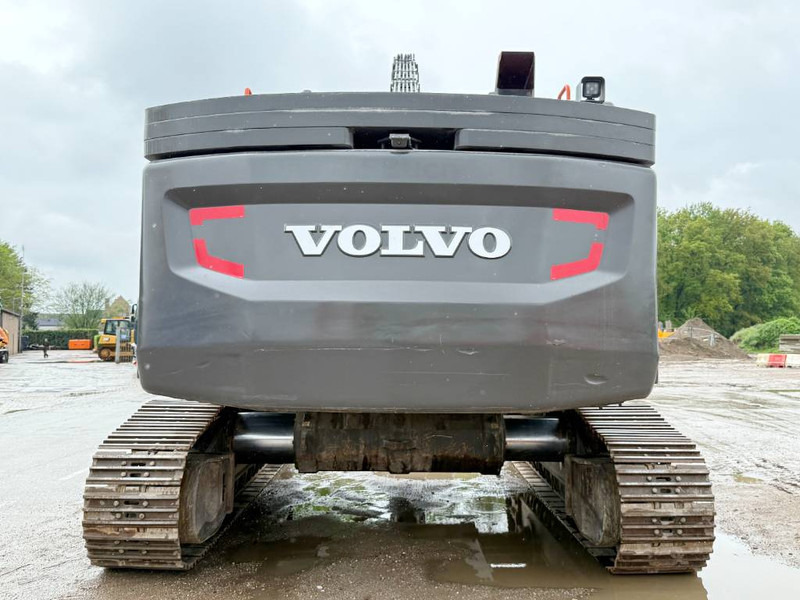 Volvo EC380EHR UHD - 24m / Hydr Undercarriage / Oilquick - Гусеничный экскаватор: фото 3 Volvo EC380EHR UHD - 24m / Hydr Undercarriage / Oilquick - Гусеничный экскаватор: фото 3