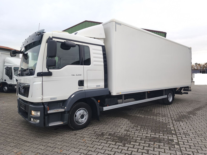 MAN TGL 12.250 Koffer Euro 6 4x2 LBW AHK (33) - Грузовик с закрытым кузовом: фото 2 MAN TGL 12.250 Koffer Euro 6 4x2 LBW AHK (33) - Грузовик с закрытым кузовом: фото 2