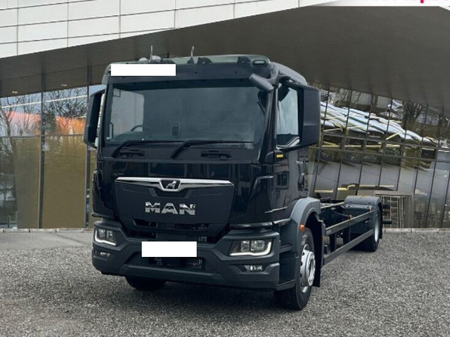 MAN TGM 18.320 4x2 BL CH Fahrgestell Euro 6 NEU Rechtslenker - Грузовик-шасси: фото 1 MAN TGM 18.320 4x2 BL CH Fahrgestell Euro 6 NEU Rechtslenker - Грузовик-шасси: фото 1