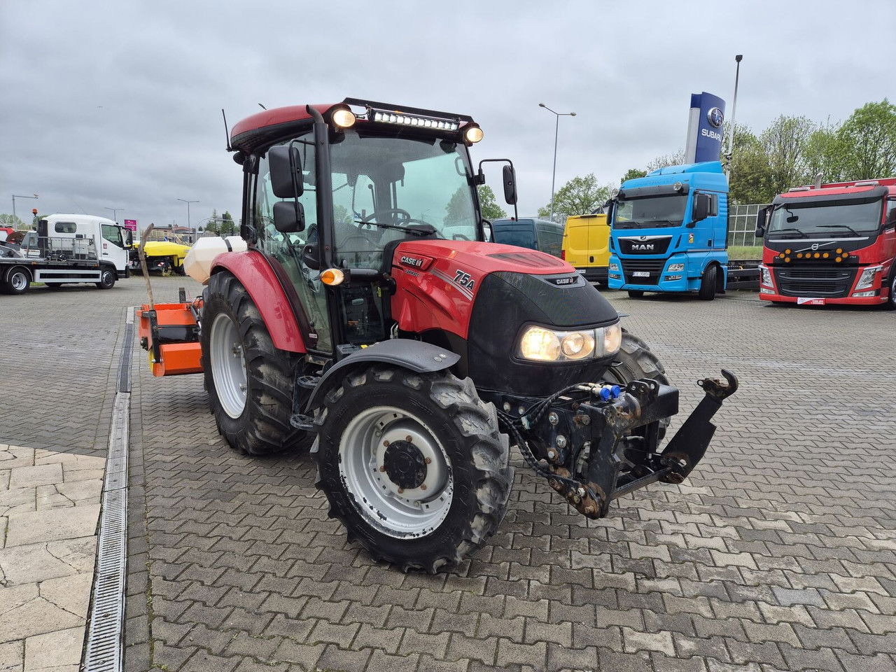 Case IH Farmall 75 / 2022 / Only 1853 MTH / Sweeper + Plow Extra / 1 OWN - Трактор: фото 1 Case IH Farmall 75 / 2022 / Only 1853 MTH / Sweeper + Plow Extra / 1 OWN - Трактор: фото 1