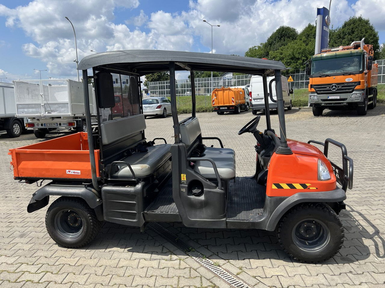 Kubota RTV 1140 / Double cabin + tipper/ 4X4 / Chepper P RTV 1140 / Double cabin + tipper/ 4X4 / Chepper Price - Квадроцикл: фото 3 Kubota RTV 1140 / Double cabin + tipper/ 4X4 / Chepper P RTV 1140 / Double cabin + tipper/ 4X4 / Chepper Price - Квадроцикл: фото 3