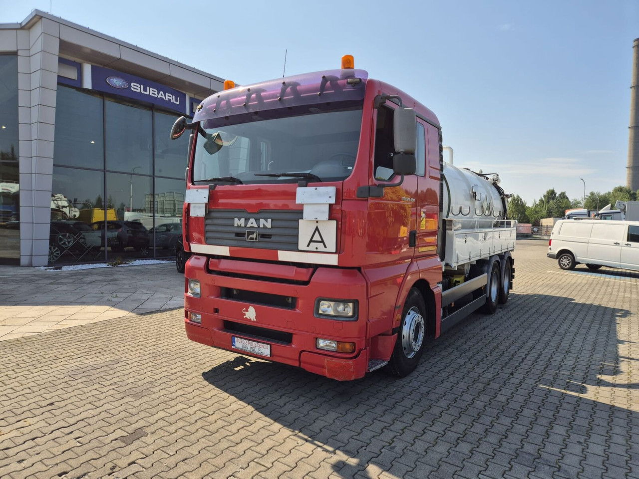 MAN TGA 26.400 ADR / Jurop / 6X4 / capt12m3+1m3 / Technical warra - Ассенизатор: фото 2 MAN TGA 26.400 ADR / Jurop / 6X4 / capt12m3+1m3 / Technical warra - Ассенизатор: фото 2