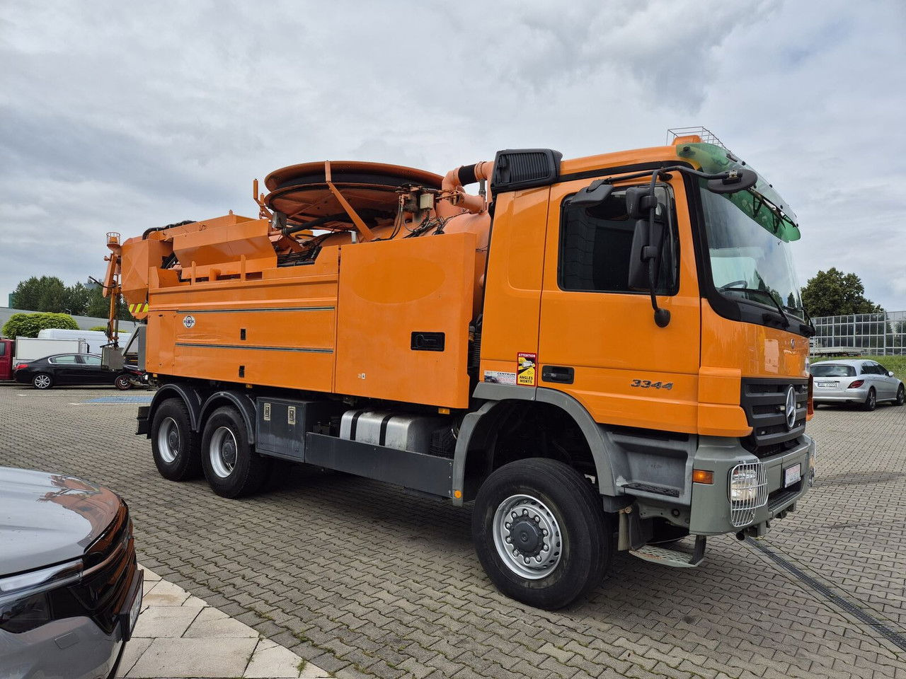 Mercedes-Benz Actros 3344 /6X6 / Wiedemann / Works Great / NO Rust / capt8m3+ - Ассенизатор: фото 5 Mercedes-Benz Actros 3344 /6X6 / Wiedemann / Works Great / NO Rust / capt8m3+ - Ассенизатор: фото 5
