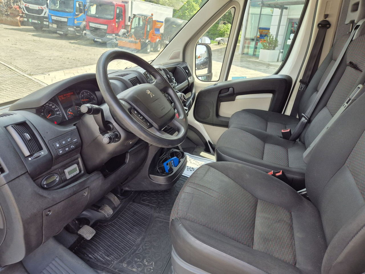 Цельнометаллический фургон Peugeot Boxer 335 2.0 HDI / Webasto / L2H2 / 1 Owner: фото 27