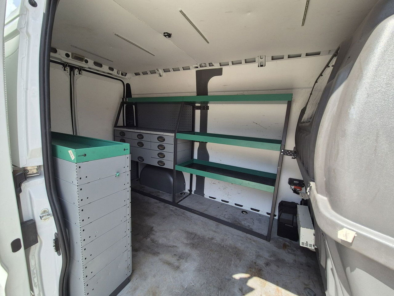 Цельнометаллический фургон Peugeot Boxer 335 2.0 HDI / Webasto / L2H2 / 1 Owner: фото 19