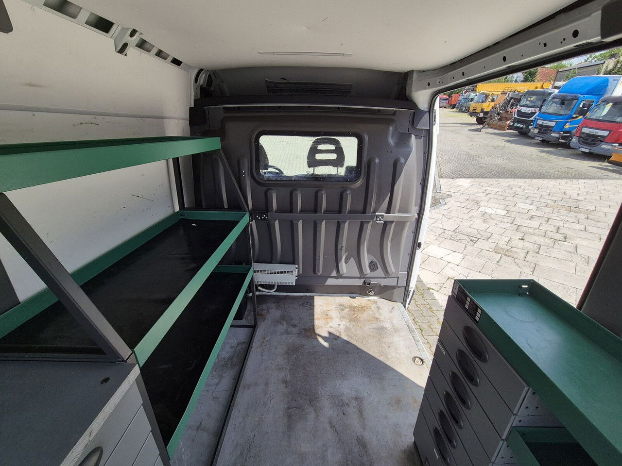 Цельнометаллический фургон Peugeot Boxer 335 2.0 HDI / Webasto / L2H2 / 1 Owner: фото 22