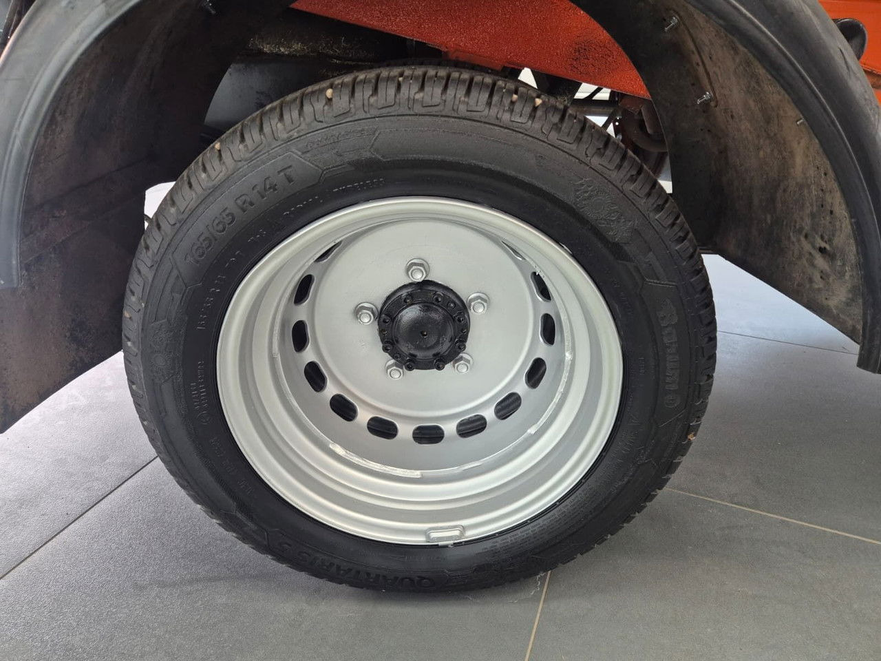 Малотоннажный самосвал Piaggio Porter Maxxi eXtra / Kipper / 1 Owner / LOW KM: фото 16 Малотоннажный самосвал Piaggio Porter Maxxi eXtra / Kipper / 1 Owner / LOW KM: фото 16