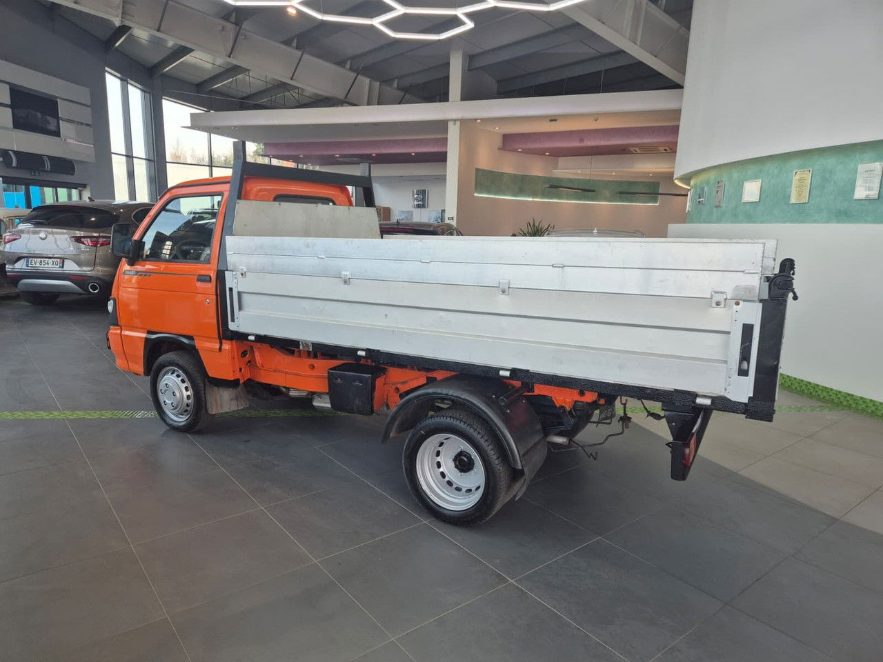 Малотоннажный самосвал Piaggio Porter Maxxi eXtra / Kipper / 1 Owner / LOW KM: фото 10 Малотоннажный самосвал Piaggio Porter Maxxi eXtra / Kipper / 1 Owner / LOW KM: фото 10