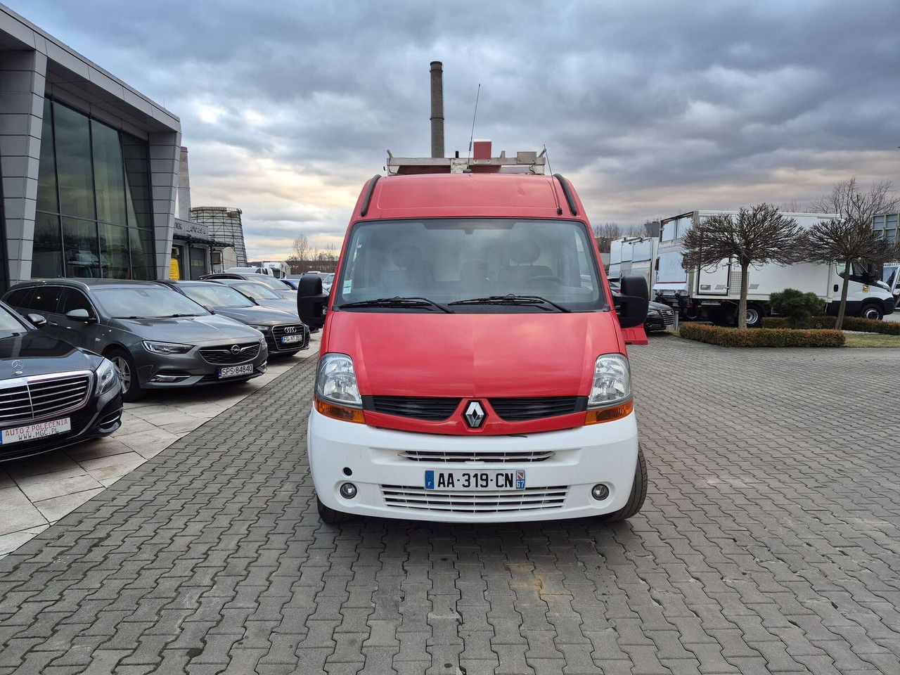 Renault Master 2.5 DCi / Only 25TKM / Like NEW / WE Have 3 THE Same - Пожарная машина: фото 4 Renault Master 2.5 DCi / Only 25TKM / Like NEW / WE Have 3 THE Same - Пожарная машина: фото 4