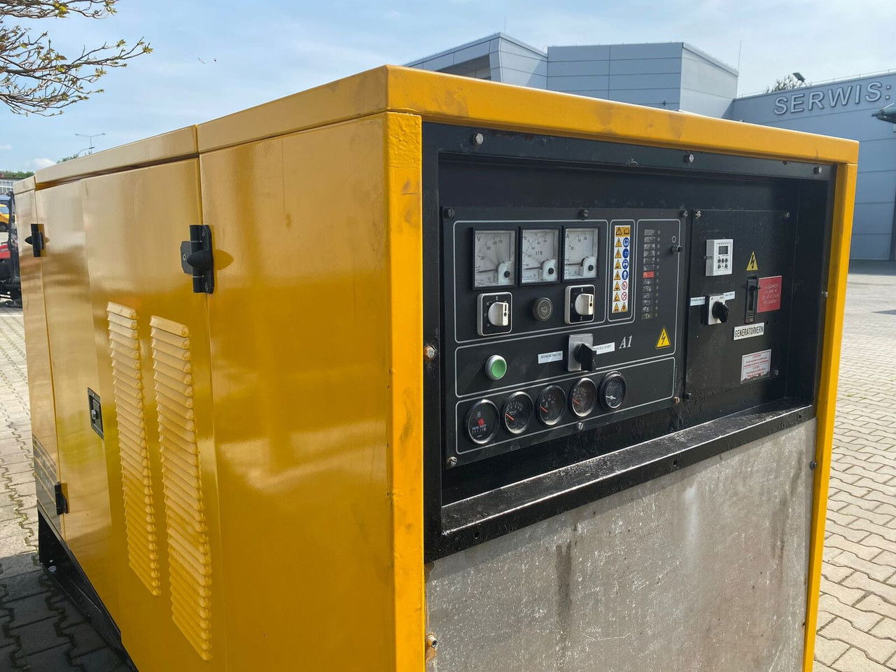 SDMO NS 60 W M, Silent generator 60kVA, 48KW NS 60 W M, Silent generator 60kVA, - Электрогенератор: фото 1 SDMO NS 60 W M, Silent generator 60kVA, 48KW NS 60 W M, Silent generator 60kVA, - Электрогенератор: фото 1