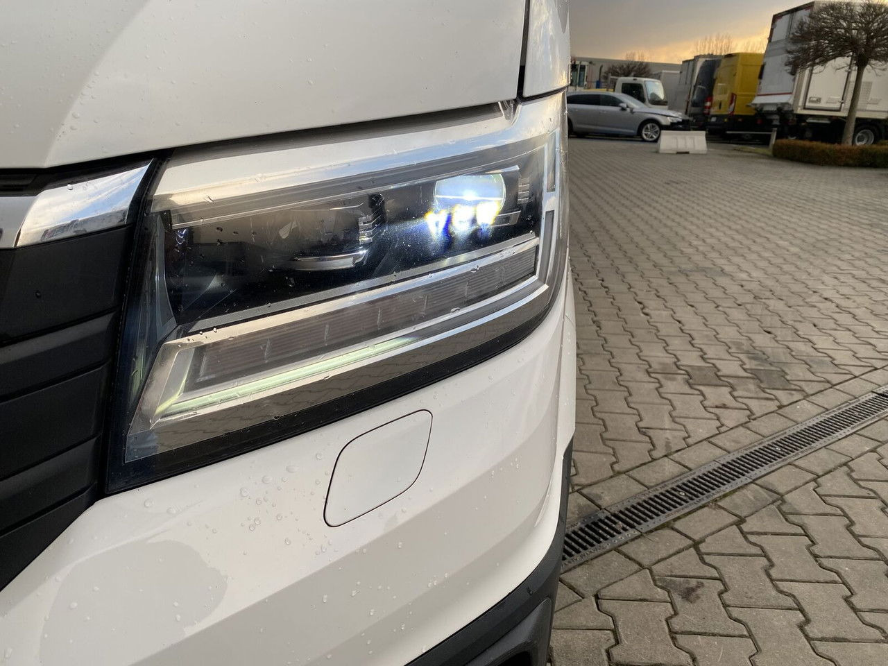 Фургон с закрытым кузовом Volkswagen Crafter 2.0 TDI 177HP / High Container / Lift 750KG / Super Cond: фото 30