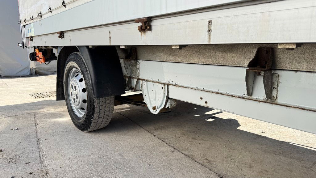 Fiat Ducato 2.3 JTD - 2014 - AIR Condition - Hydraulic Ramp - Тентованный фургон: фото 4 Fiat Ducato 2.3 JTD - 2014 - AIR Condition - Hydraulic Ramp - Тентованный фургон: фото 4