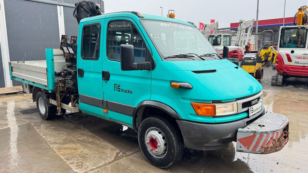 Iveco Daily 65 C15 stake body - Hiab 045-3 - 7.5M - Малотоннажный бортовой грузовик: фото 3 Iveco Daily 65 C15 stake body - Hiab 045-3 - 7.5M - Малотоннажный бортовой грузовик: фото 3