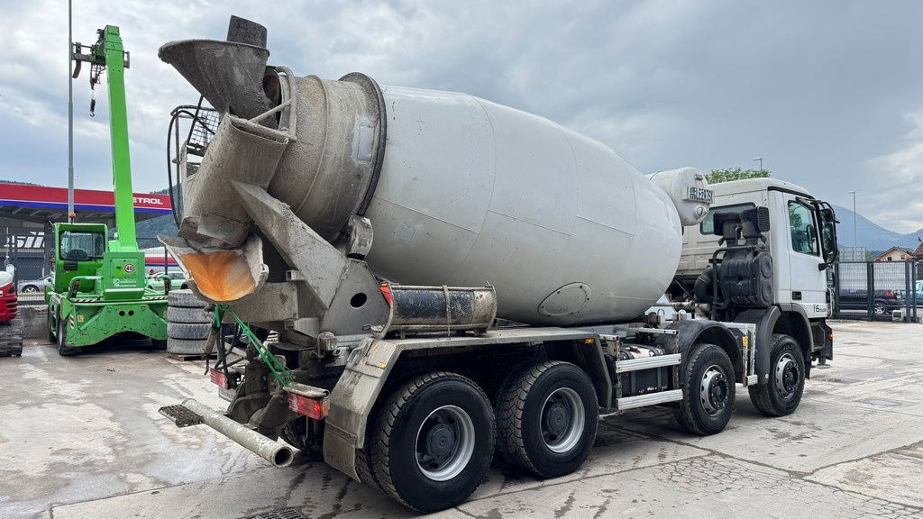 Mercedes-Benz Actros 3241 8x4 mixer 9m3 - Автобетоносмеситель: фото 5 Mercedes-Benz Actros 3241 8x4 mixer 9m3 - Автобетоносмеситель: фото 5