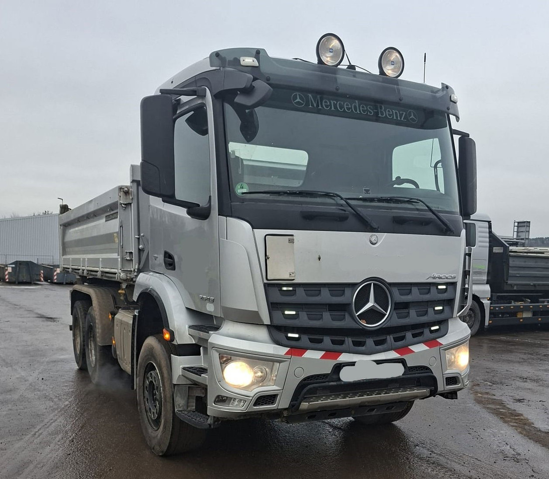Mercedes-Benz Arocs 2643 6X4 meiller bordmatic tipper - Самосвал: фото 2 Mercedes-Benz Arocs 2643 6X4 meiller bordmatic tipper - Самосвал: фото 2