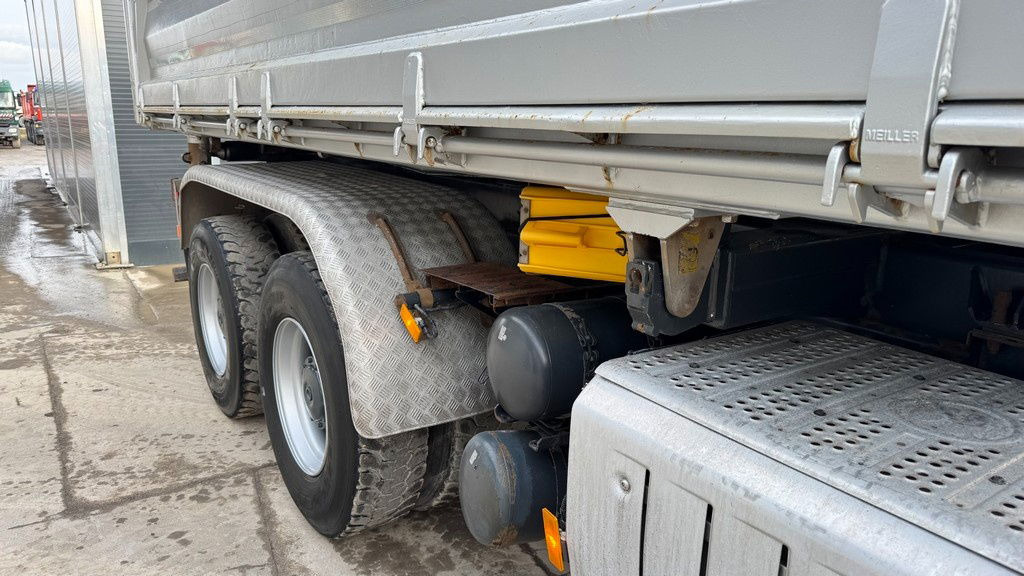 Mercedes-Benz Arocs 2643 6X4 meiller bordmatic tipper - Самосвал: фото 4 Mercedes-Benz Arocs 2643 6X4 meiller bordmatic tipper - Самосвал: фото 4