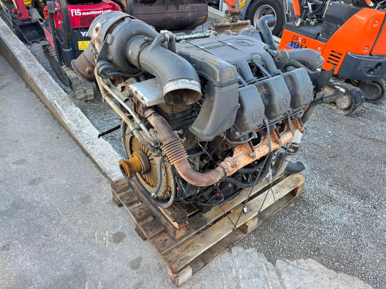 Mercedes-Benz Engine V6 - 2010 Year - 230.000KM - damaged - Двигатель для Грузовиков: фото 4 Mercedes-Benz Engine V6 - 2010 Year - 230.000KM - damaged - Двигатель для Грузовиков: фото 4