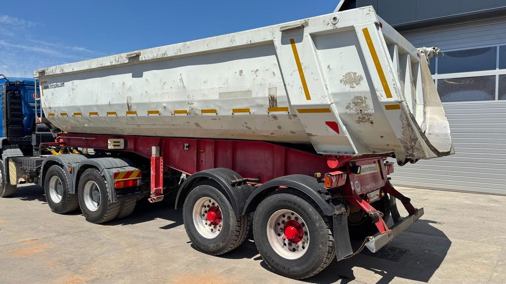 Schwarzmüller K202 2-Axle Tipper - Taurpaulin - Самосвальный полуприцеп: фото 4 Schwarzmüller K202 2-Axle Tipper - Taurpaulin - Самосвальный полуприцеп: фото 4
