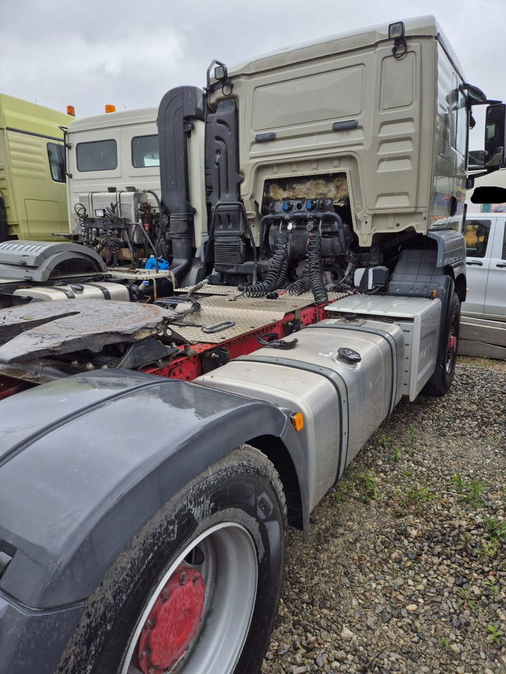 MAN TGS 18.480 4X4 tractor unit - tipper hydraulics - Тягач: фото 3 MAN TGS 18.480 4X4 tractor unit - tipper hydraulics - Тягач: фото 3