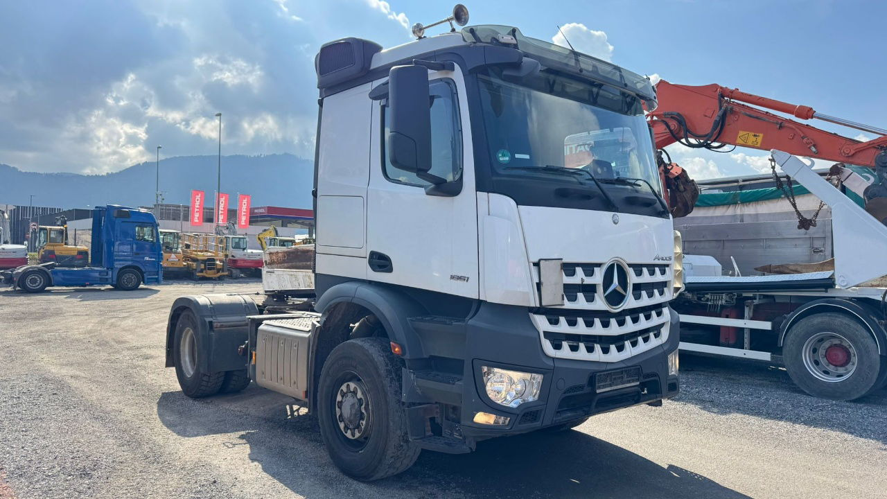 Mercedes-Benz Arocs 1851 LS HAD 4X4 - Euro 6 - retarder - tipper hydraulics в лизинг Mercedes-Benz Arocs 1851 LS HAD 4X4 - Euro 6 - retarder - tipper hydraulics: фото 23 Mercedes-Benz Arocs 1851 LS HAD 4X4 - Euro 6 - retarder - tipper hydraulics в лизинг Mercedes-Benz Arocs 1851 LS HAD 4X4 - Euro 6 - retarder - tipper hydraulics: фото 23