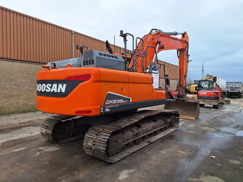 Doosan DX235NLC-5 - Гусеничный экскаватор: фото 4 Doosan DX235NLC-5 - Гусеничный экскаватор: фото 4