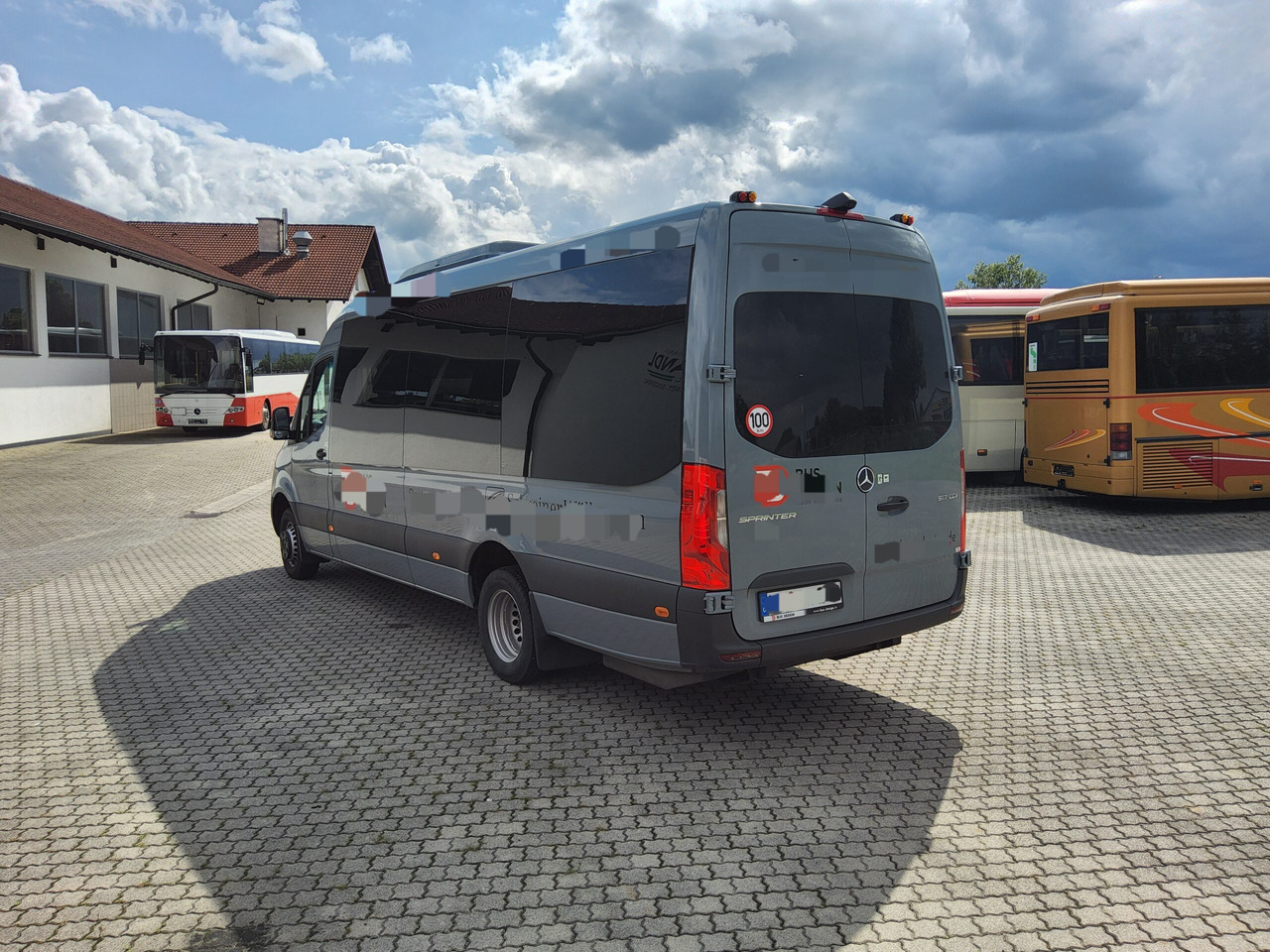 Mercedes Benz 517 cdi BusDesign Comfort 19+1+1 Schlafsitze / USB / Klima / Automatik - Микроавтобус, Пассажирский фургон: фото 3 Mercedes Benz 517 cdi BusDesign Comfort 19+1+1 Schlafsitze / USB / Klima / Automatik - Микроавтобус, Пассажирский фургон: фото 3