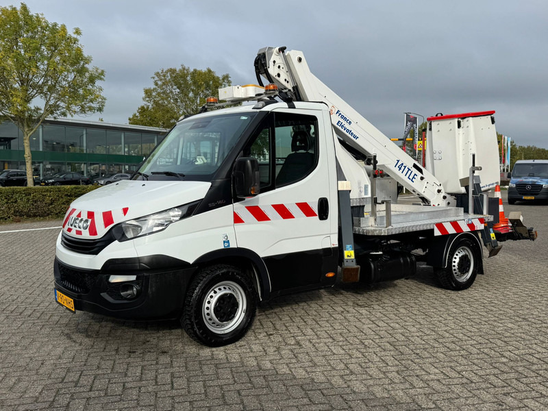 Iveco Daily 35S14 APK 10-07-2026 Nederlands Kenteken 14 meter, 4x stamped, 413 working hours - Фургон: фото 4 Iveco Daily 35S14 APK 10-07-2026 Nederlands Kenteken 14 meter, 4x stamped, 413 working hours - Фургон: фото 4