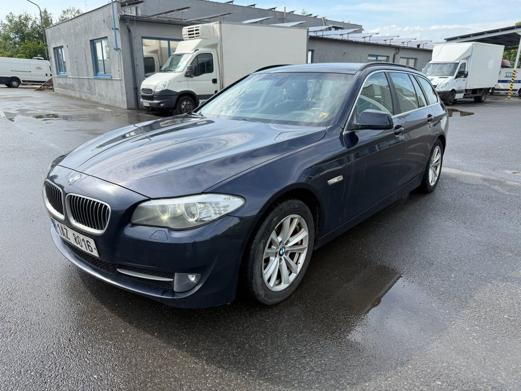 BMW 520D Touring F11 - Легковой автомобиль: фото 2 BMW 520D Touring F11 - Легковой автомобиль: фото 2