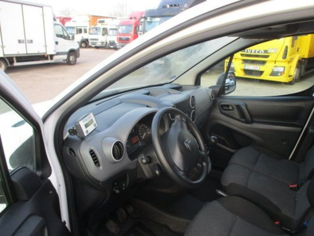 Citroën Berlingo izotherm - Фургон-рефрижератор: фото 5 Citroën Berlingo izotherm - Фургон-рефрижератор: фото 5