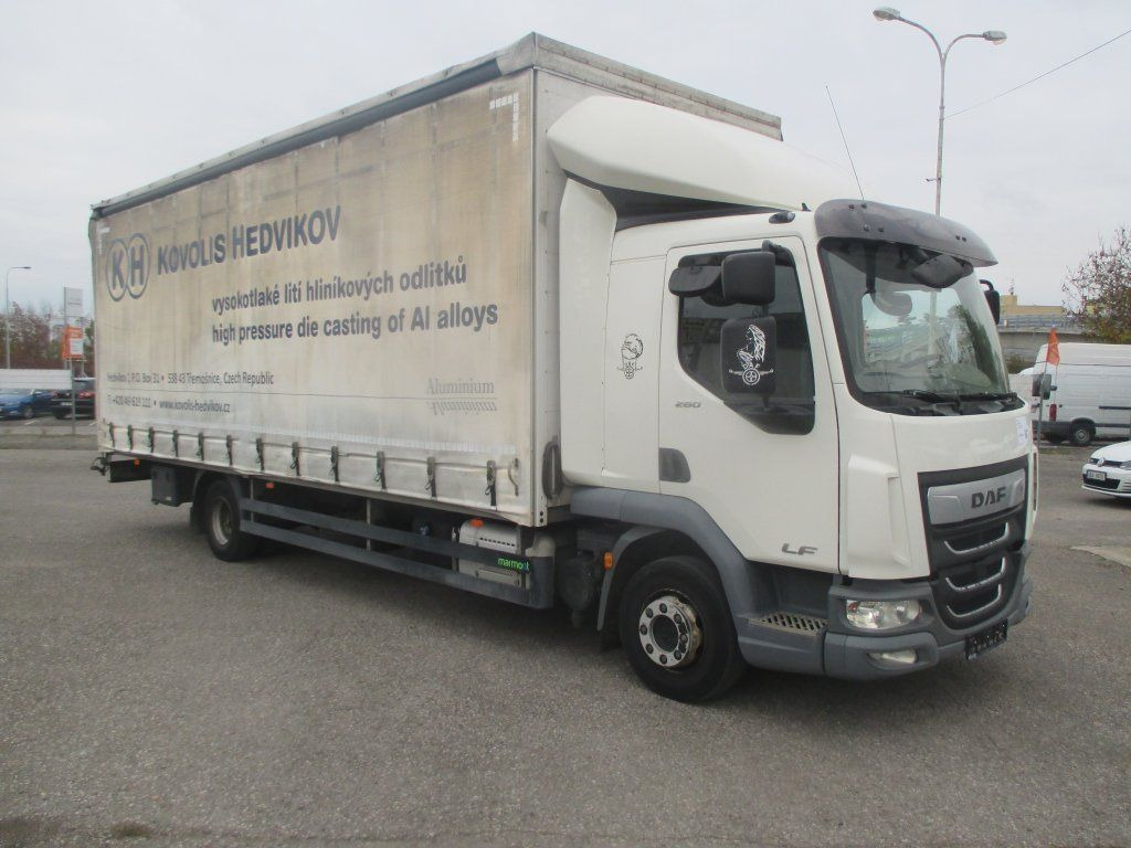 DAF LF 12.260 - Тентованный грузовик: фото 2 DAF LF 12.260 - Тентованный грузовик: фото 2