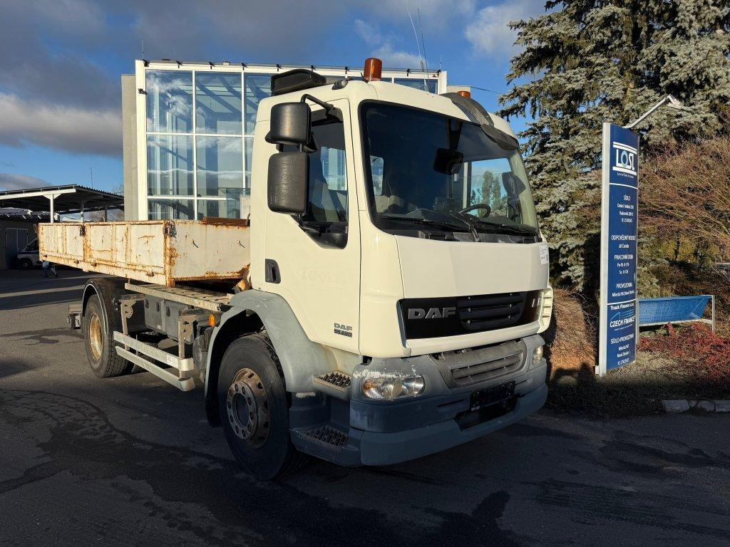 DAF LF55.220 - Крюковой мультилифт: фото 2 DAF LF55.220 - Крюковой мультилифт: фото 2