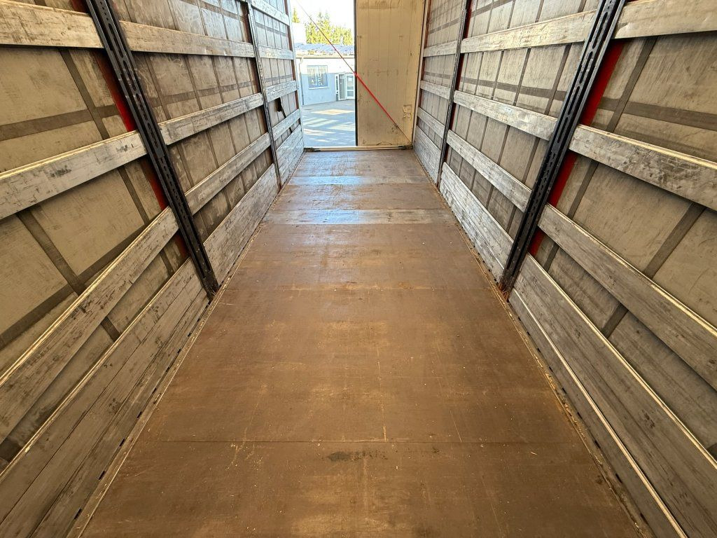 Тентованный грузовик DAF XF440 EURO 6 6x2: фото 20