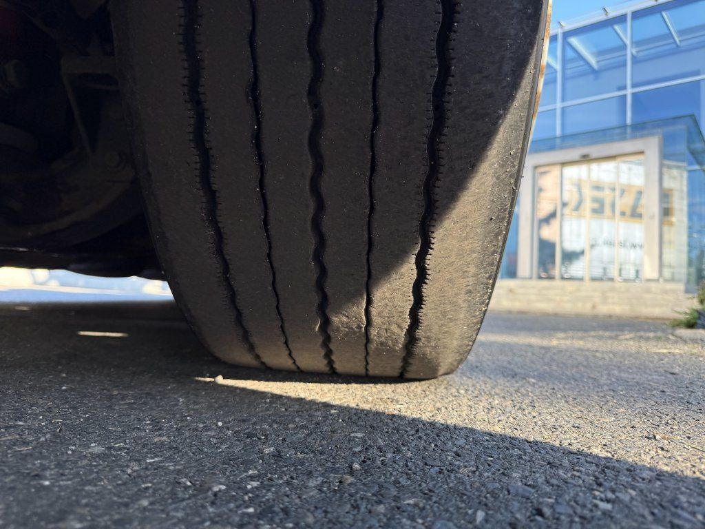 Тентованный грузовик DAF XF440 EURO 6 6x2: фото 7