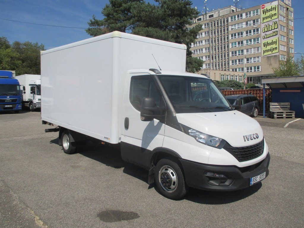 Iveco Daily 35C16 - Фургон с закрытым кузовом: фото 3 Iveco Daily 35C16 - Фургон с закрытым кузовом: фото 3