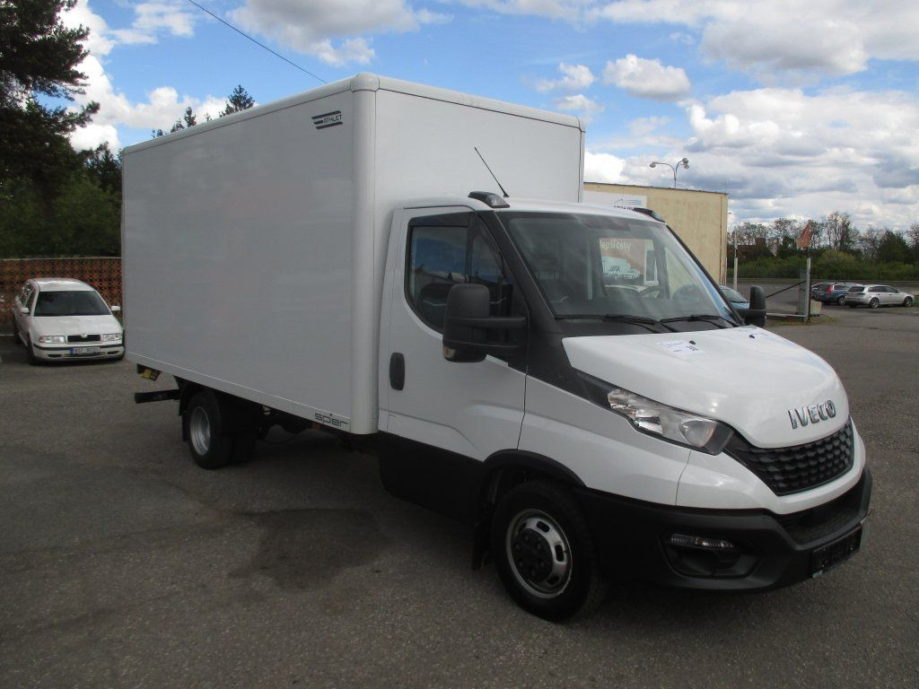 Iveco Daily 35C16 - Фургон с закрытым кузовом: фото 3 Iveco Daily 35C16 - Фургон с закрытым кузовом: фото 3