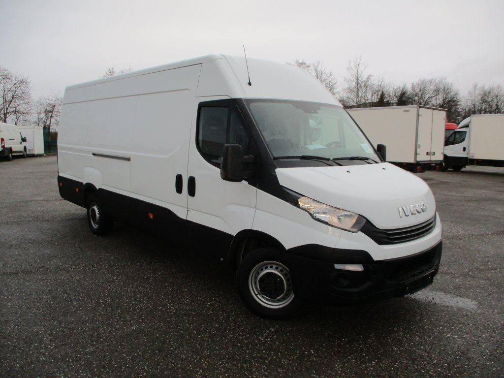 Iveco Daily 35S16 Hi Matic - Цельнометаллический фургон: фото 2 Iveco Daily 35S16 Hi Matic - Цельнометаллический фургон: фото 2