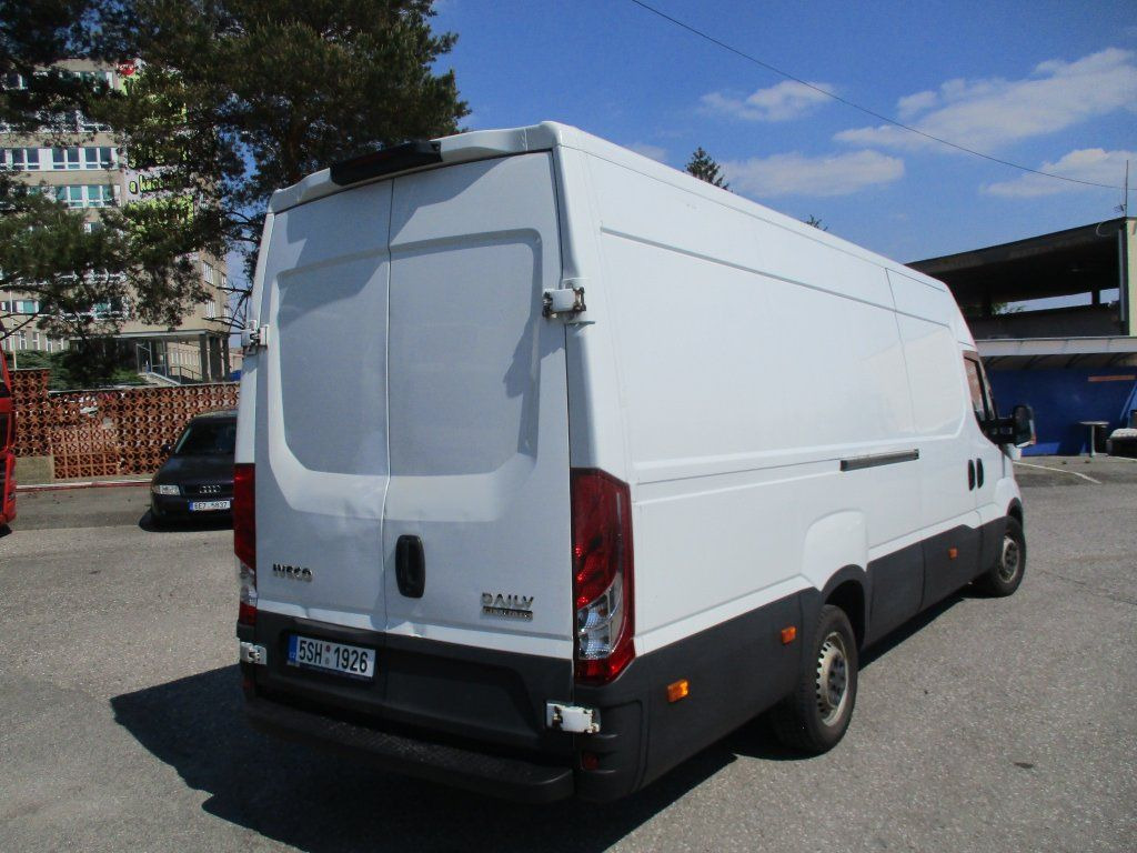 Iveco Daily 35S16 maxi - Цельнометаллический фургон: фото 4 Iveco Daily 35S16 maxi - Цельнометаллический фургон: фото 4