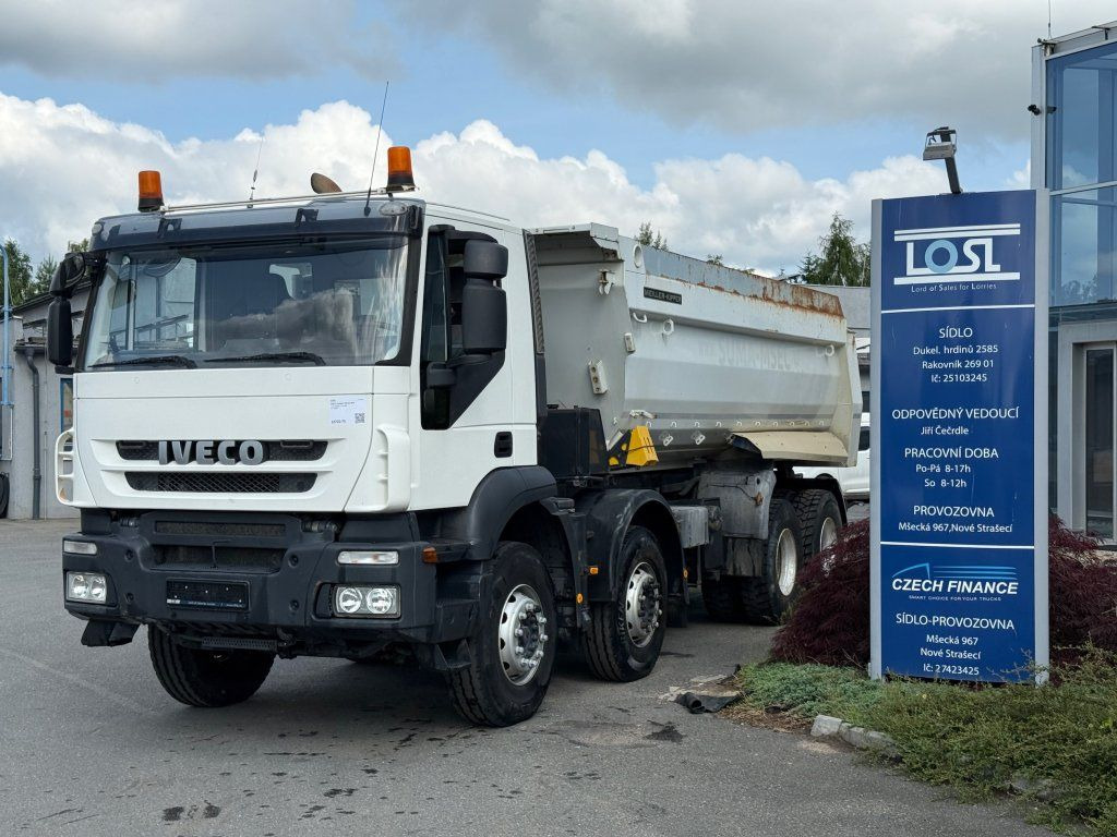 Самосвал Iveco Trakker 410 S1 8x4: фото 1