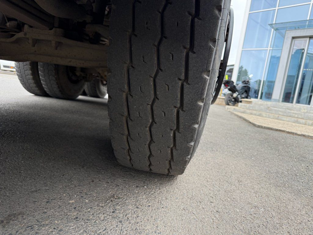 Самосвал Renault Kerax 450 S3 8x4 EURO 4: фото 10 Самосвал Renault Kerax 450 S3 8x4 EURO 4: фото 10