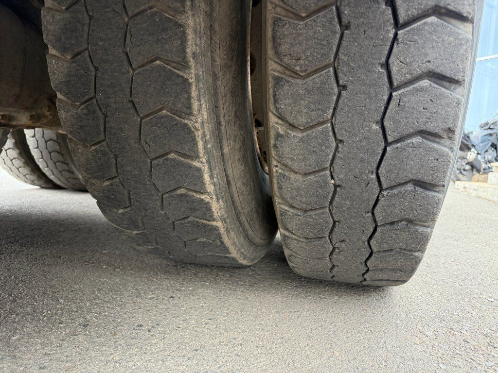 Самосвал Renault Kerax 450 S3 8x4 EURO 4: фото 11 Самосвал Renault Kerax 450 S3 8x4 EURO 4: фото 11