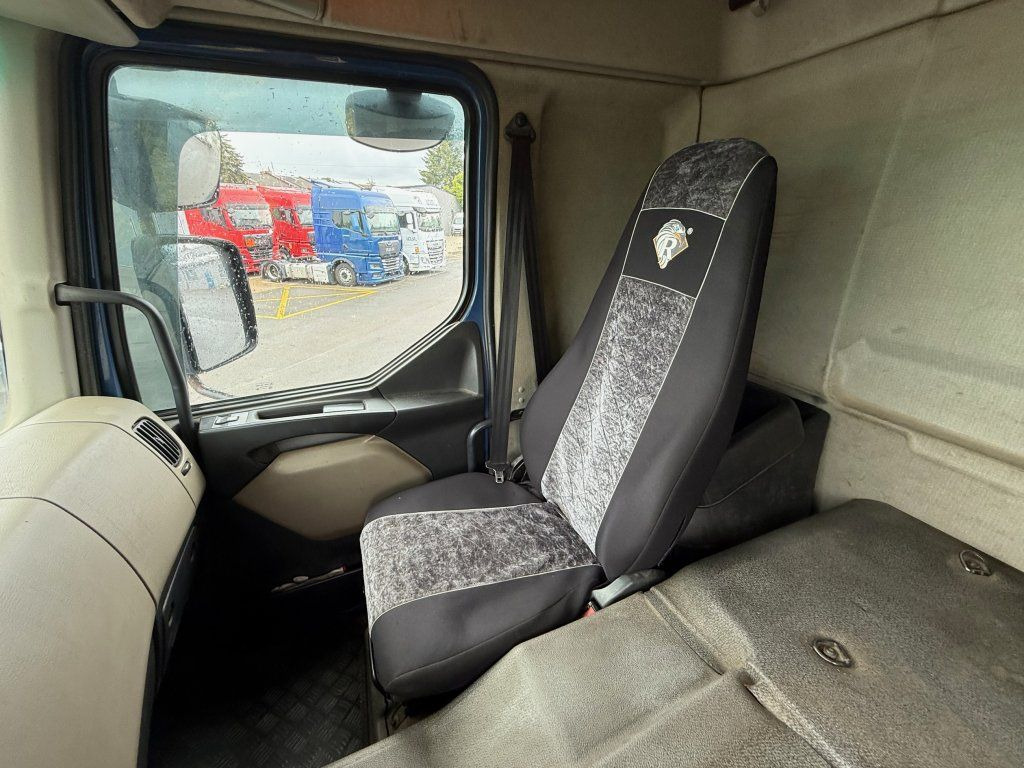 Самосвал Renault Kerax 450 S3 8x4 EURO 4: фото 18 Самосвал Renault Kerax 450 S3 8x4 EURO 4: фото 18