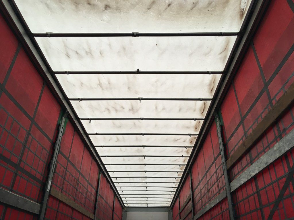 Тентованный полуприцеп Schmitz Cargobull SCB*S3T standard/lifting roof/Hubdach 2,70-2,85m: фото 10