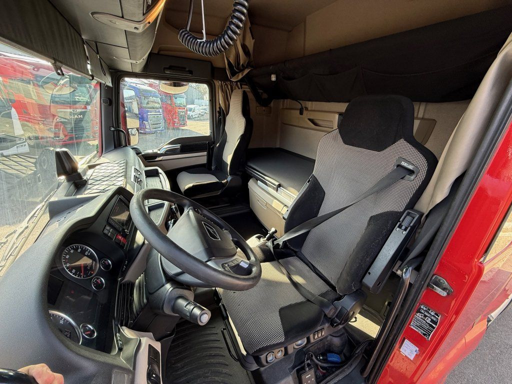 MAN TGX18.510 XLX EURO 6 MEGAlowdeck в лизинг MAN TGX18.510 XLX EURO 6 MEGAlowdeck: фото 14