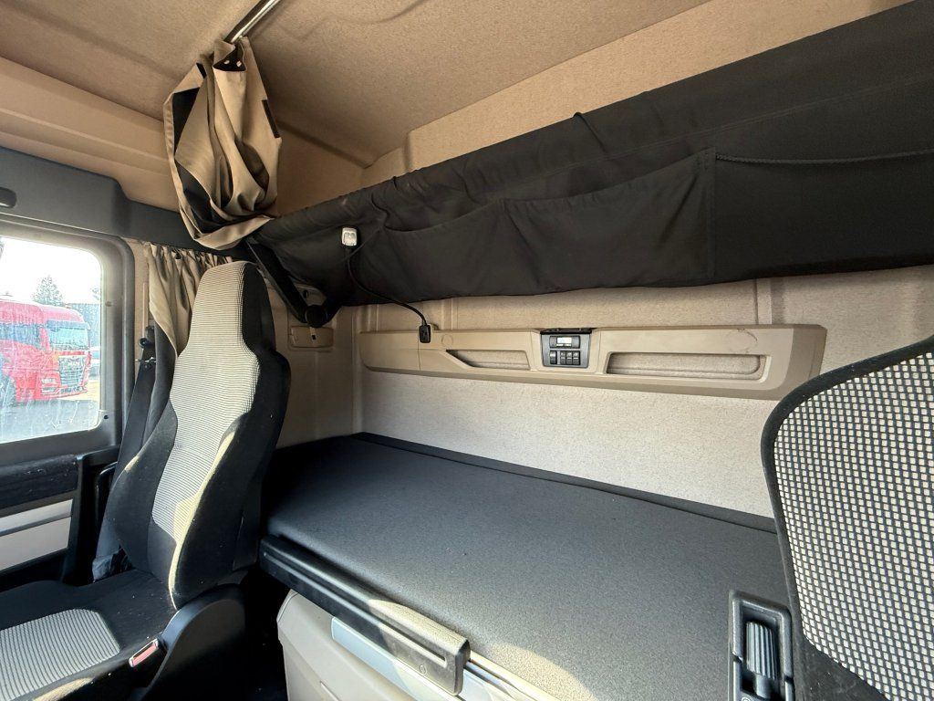 MAN TGX18.510 XLX EURO 6 MEGAlowdeck в лизинг MAN TGX18.510 XLX EURO 6 MEGAlowdeck: фото 16