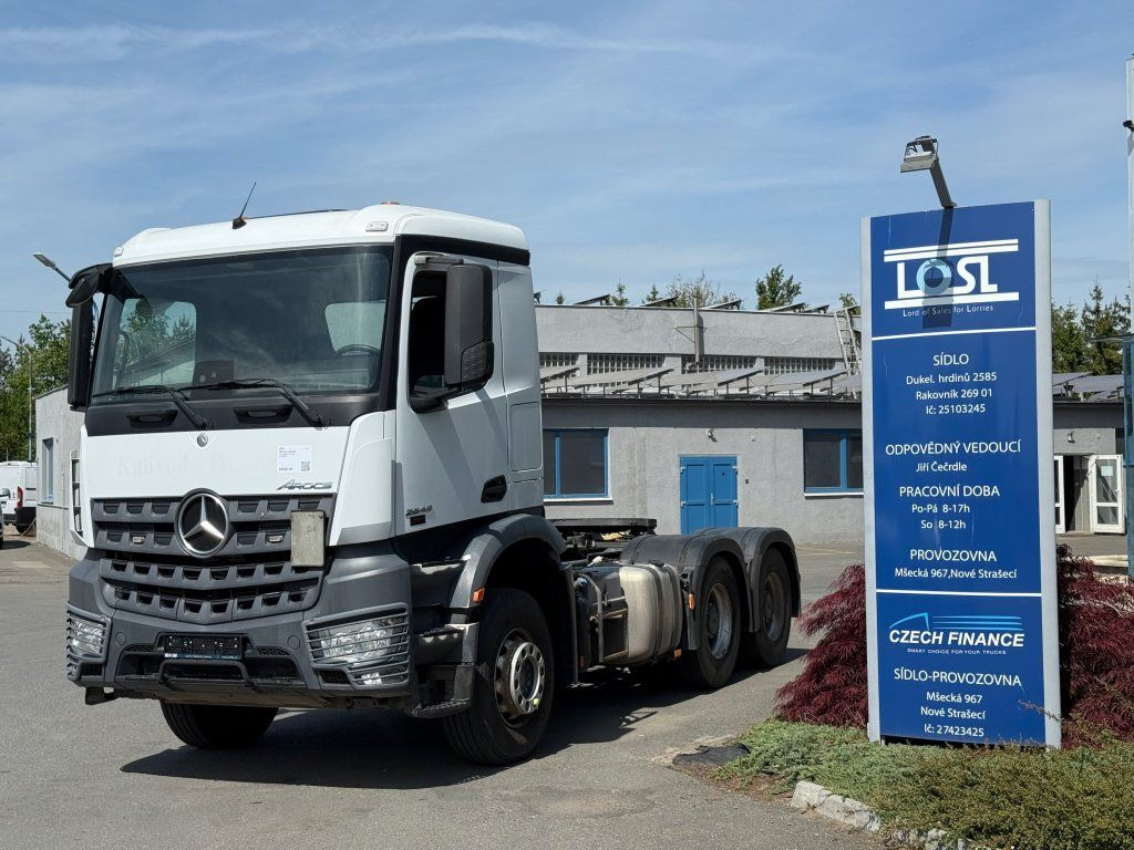 Mercedes-Benz 2648 Arocs 6x4 EURO 6 HYDRAULIK - Тягач: фото 1 Mercedes-Benz 2648 Arocs 6x4 EURO 6 HYDRAULIK - Тягач: фото 1
