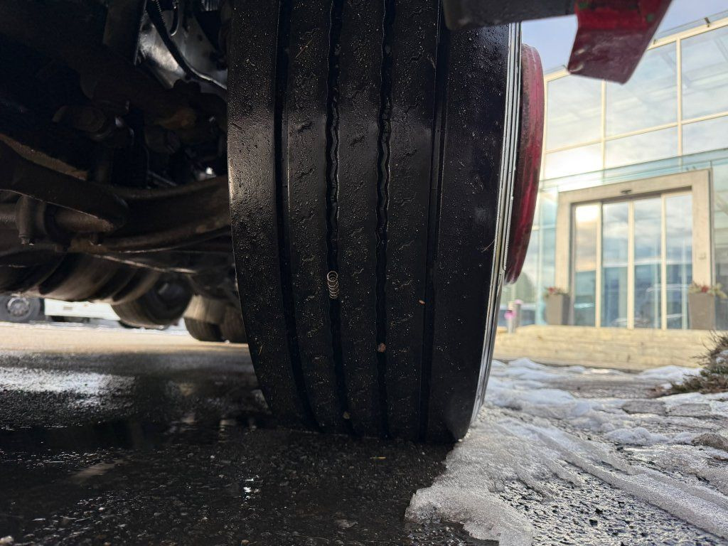 Тягач Volvo FM12.460 6x2 EURO 3: фото 7 Тягач Volvo FM12.460 6x2 EURO 3: фото 7