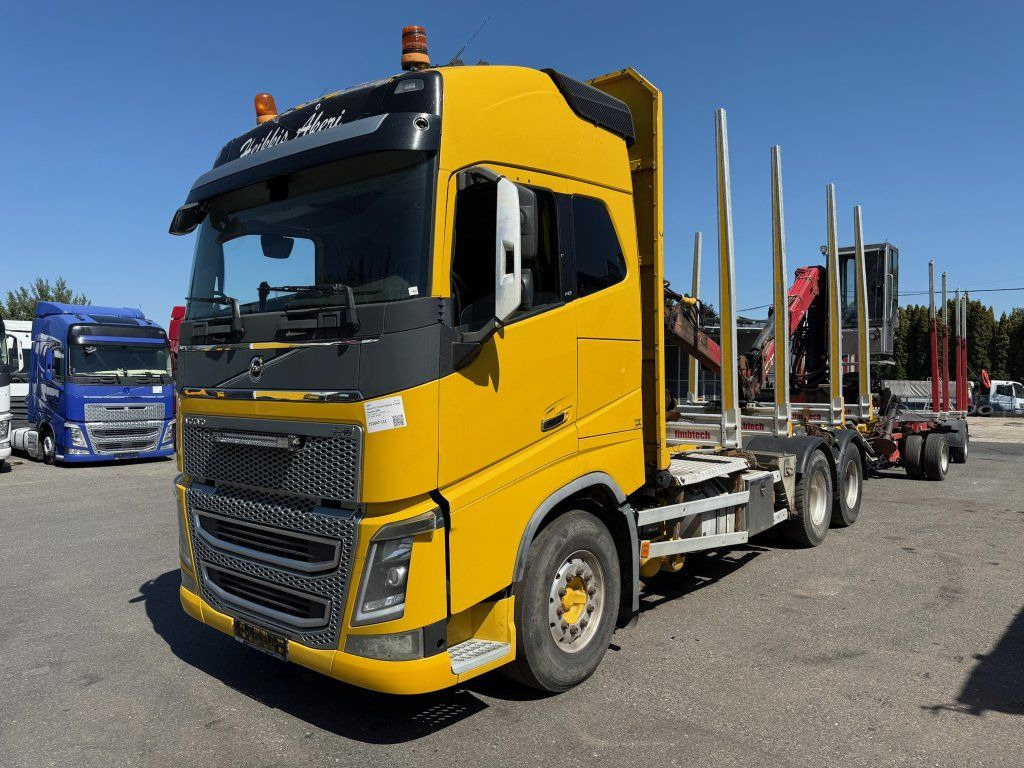 Volvo FH 16 750 6x4 + Fliegl - Лесовоз, Автоманипулятор: фото 3 Volvo FH 16 750 6x4 + Fliegl - Лесовоз, Автоманипулятор: фото 3